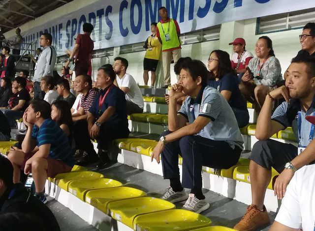 bao indonesia cay cu vi hlv nishino an mung chien thang cua u22 viet nam