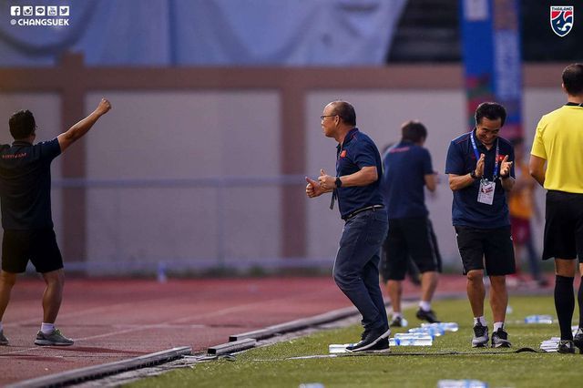 thanh tich bat bai thay park duoc bao smm sport vi nhu ke huy diet cua bong da thai lan