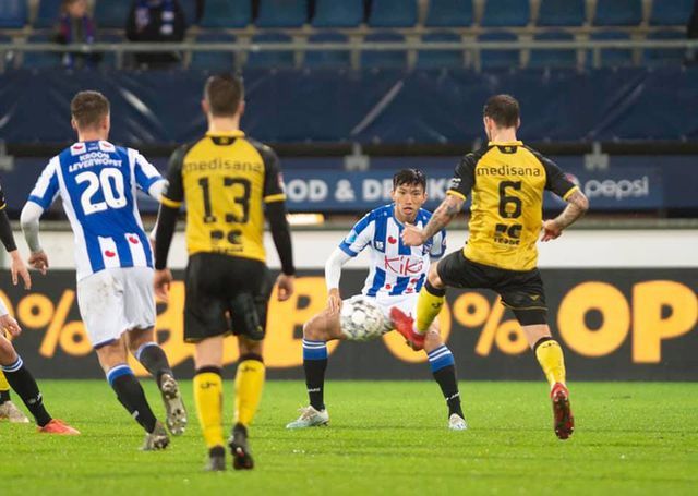 hlv heerenveen tiet lo ly do trao co hoi ra san cho van hau