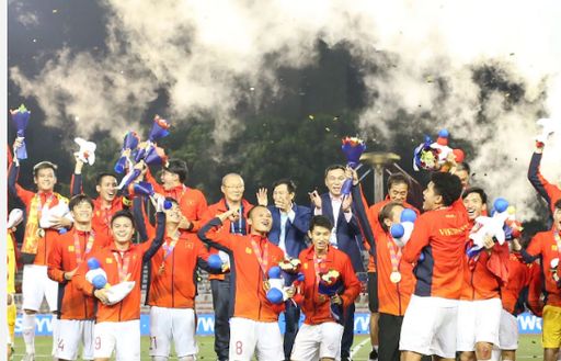 u23 viet nam se tap o mat san tuong tu san chang arena