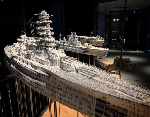 ngam cuc pham tau chien dep tung chi tiet duoc lam tu giay bao cu