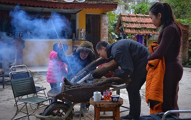 Dự báo thời tiết ngày và đêm nay (22/12): Bắc Bộ, Bắc Trung Bộ trời rét có nơi rét đậm rét hại; Nam Trung Bộ mưa to đến rất to, đề phòng lốc, sét, gió