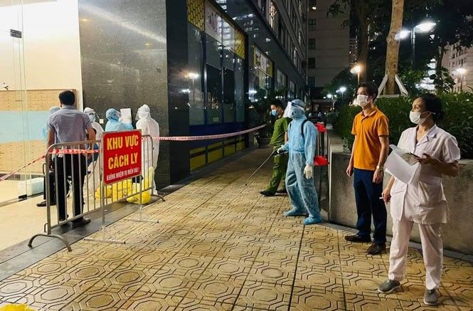 Ngày 10/12, Hà Nội ghi nhận số người mắc Covid-19 mới cao nhất từ trước đến nay với 863 ca trong 24 giờ qua Ngày 10/12, Hà Nội ghi nhận số người mắc Covid-19 mới cao nhất từ trước đến nay với 863 ca trong 24 giờ qua