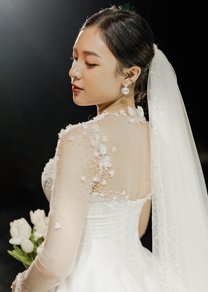 MC Vũ Phương Thảo (1997) được nhiều khán giả truyền hình biết đến khi dẫn nhiều chương trình quen thuộc trên sóng VTV như: VTV kết nối, Khoảnh khắc yêu thương, Chuyện đêm muộn, Mỗi ngày một niềm vui, Sinh ra từ làng... MC Vũ Phương Thảo (1997) được nhiều khán giả truyền hình biết đến khi dẫn nhiều chương trình quen thuộc trên sóng VTV như: VTV kết nối, Khoảnh khắc yêu thương, Chuyện đêm muộn, Mỗi ngày một niềm vui, Sinh ra từ làng...