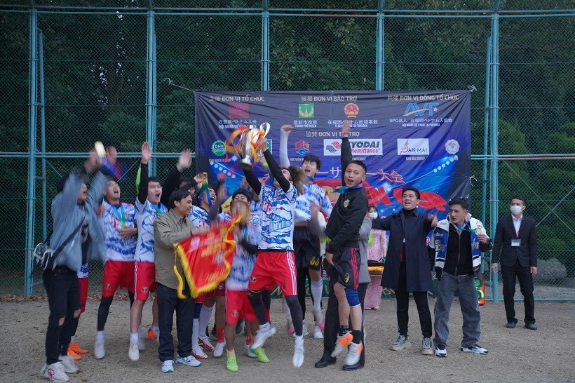 Tổ chức thành công Giải bóng đá hữu nghị Buzen Open 2021 ủng hộ Quỹ Vaccine phòng, chống Covid-19