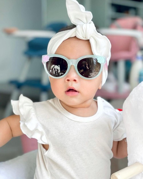 Ngắm những hình ảnh xinh xắn, đáng yêu của Lisa - Leon nhà Hồ Ngọc Hà và con gái Đông Nhi