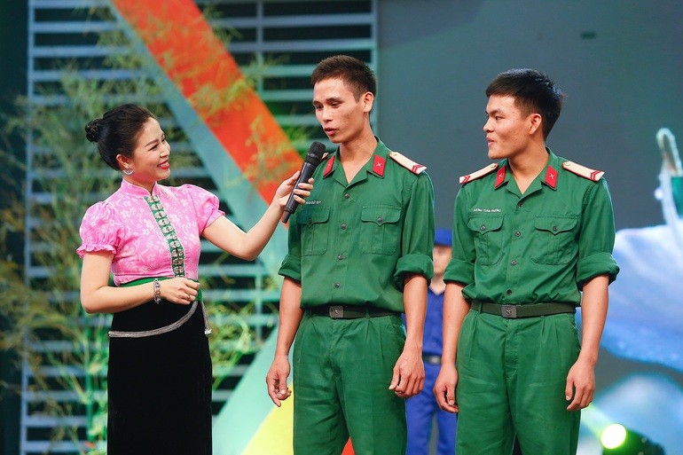 MC Thùy Linh chia sẻ những kỷ niệm với chương trình 'Chúng tôi là chiến sĩ'