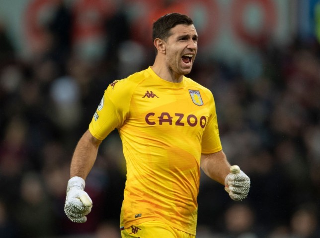 Chuyển nhượng cầu thủ: