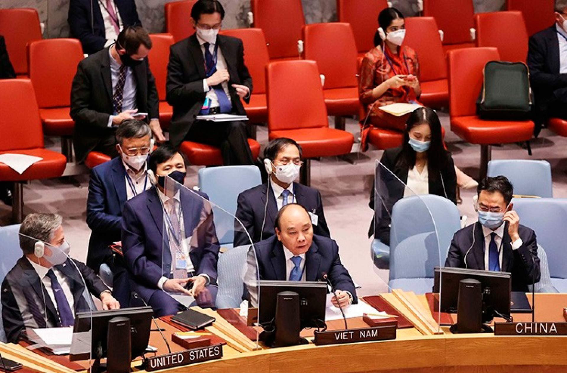 Việt Nam và Hội đồng Bảo an: Từ nỗi lo ‘thủng lưới’, nguyên tắc bình thông nhau đến sự nhẹ nhõm đầy tự hào