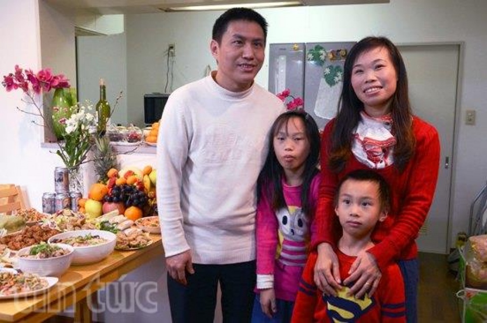 Ấm áp tết đoàn viên của gia đình khiếm thị người Việt tại Nhật Bản am ap tet doan vien cua gia dinh khiem thi nguoi viet tai nhat ban