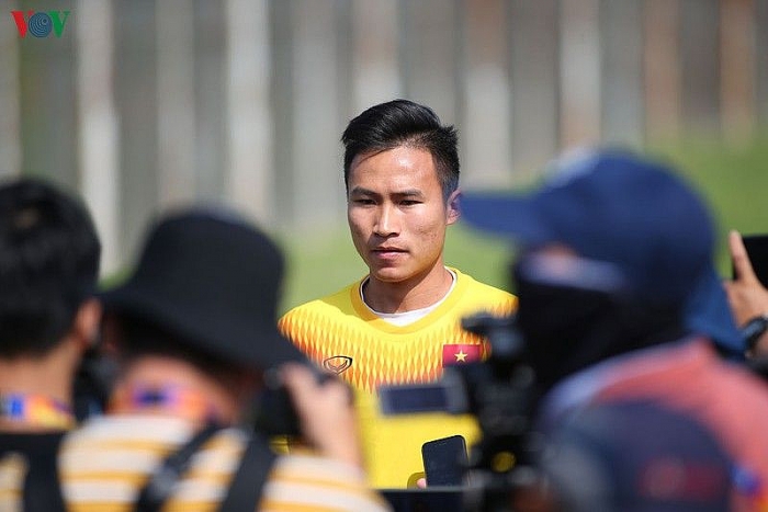 trieu viet hung toan doi deu tiec nuoi vi khong the thang u23 uae