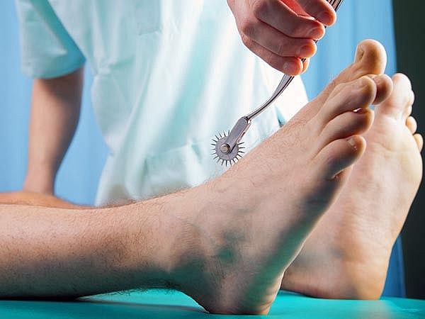 Cảnh báo 8 nguy cơ sức khỏe từ rượu bia canh bao 8 nguy co suc khoe tu ruou bia