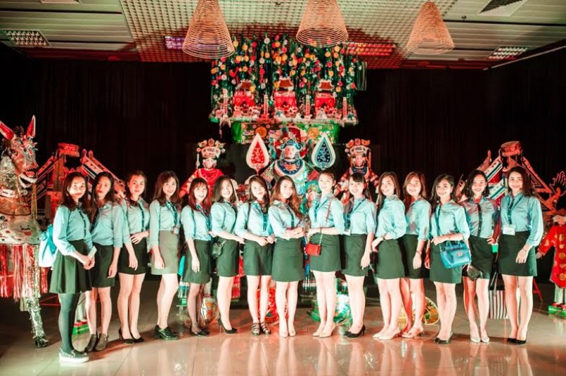 Miss DAV 2016 tham gia hoạt động ngoại giao văn hóa miss dav 2016 tham gia hoat dong ngoai giao van hoa