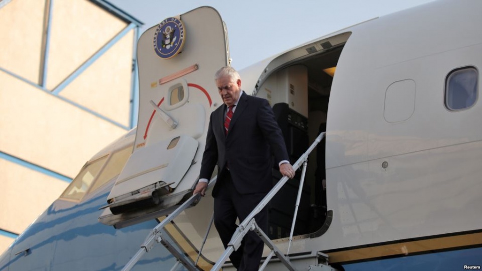 cang thang o chau a phu bong len chuyen tham cua ngoai truong my