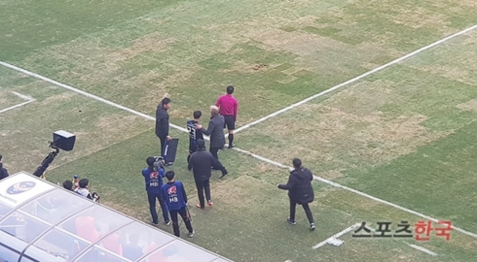 cong phuong ra mat kleague bao han dong loat dua tin