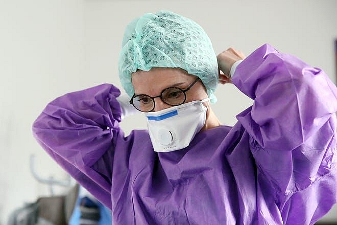 Mỹ muốn sở hữu độc quyền vaccine chống Covid-19? my co nen doc quyen so huu vaccine chong sars cov 2