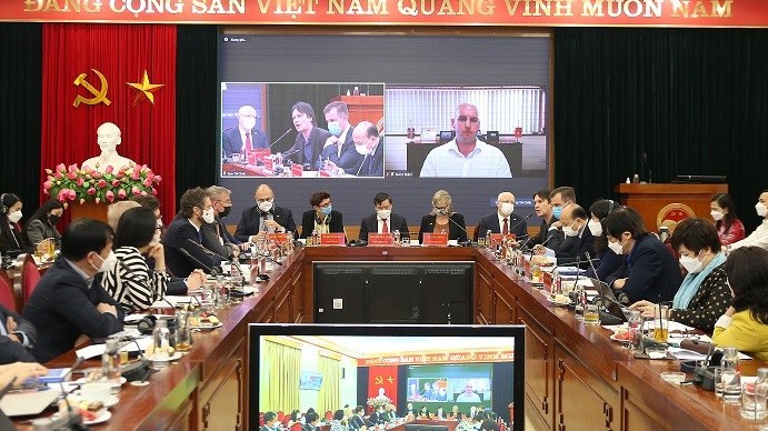 cac dai su bac au bat mi mo hinh kinh doanh de phat trien ben vung