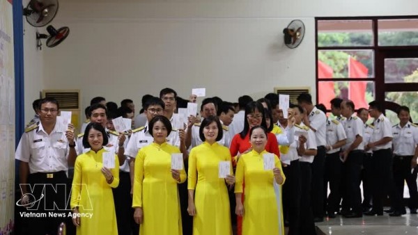 Voters in Truong Sa special zone join nationwide election day