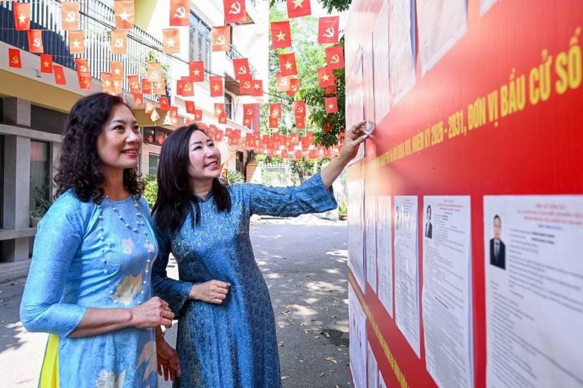 Thực thi quyền tham gia bầu cử của người dân Thực thi quyền tham gia bầu cử của người dân