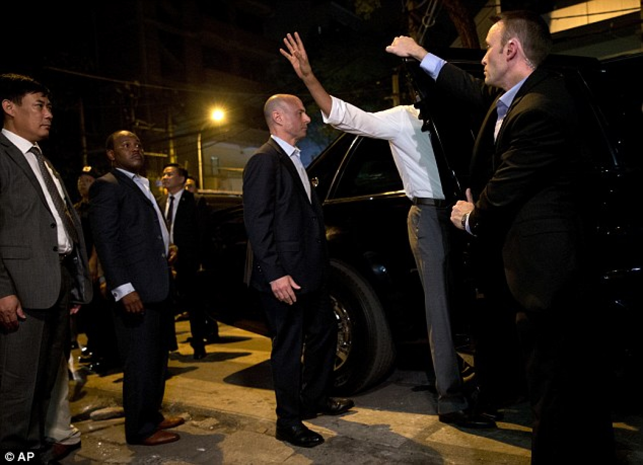 anh tong thong my an bun cha tai ha noi gay sot