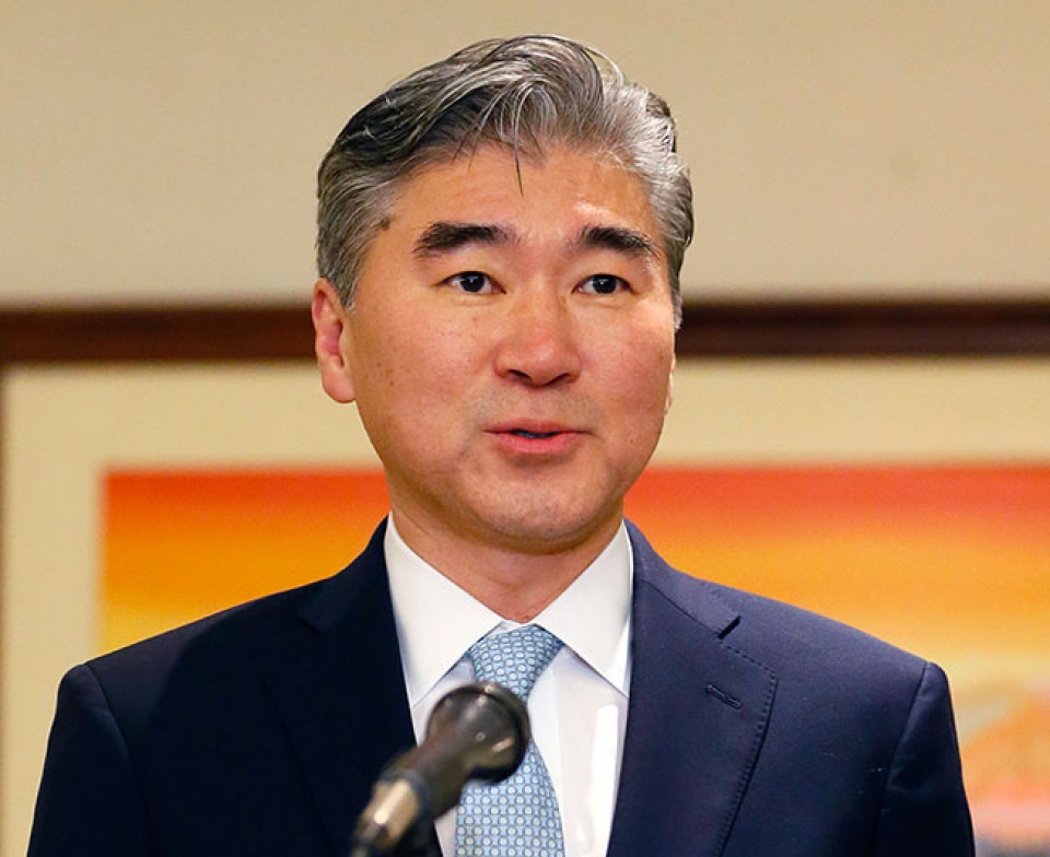 my duy tri cam ket tu do di lai o bien dong