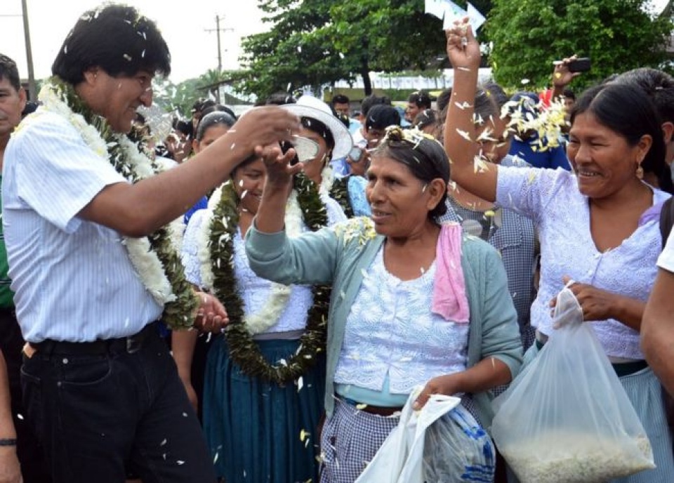 tat ca nguoi dan bolivia deu duoc huong luong huu