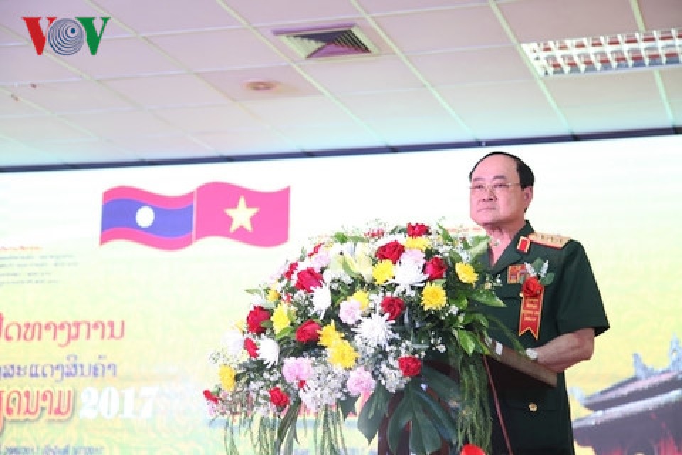 khai mac hoi cho thuong mai viet lao 2017