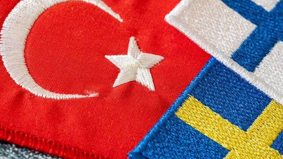 ngan can nato mo rong tho nhi ky can than gia neo dut day