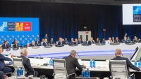 Hội nghị thượng đỉnh NATO: phương Tây 'nắn gân' Nga, an ủi Ukraine, Mỹ thiết kế vòng vây chiến lược