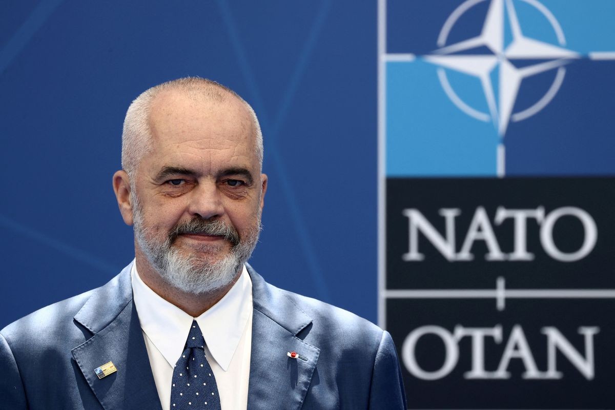 NATO đàm phán xây căn cứ hải quân ở Albania