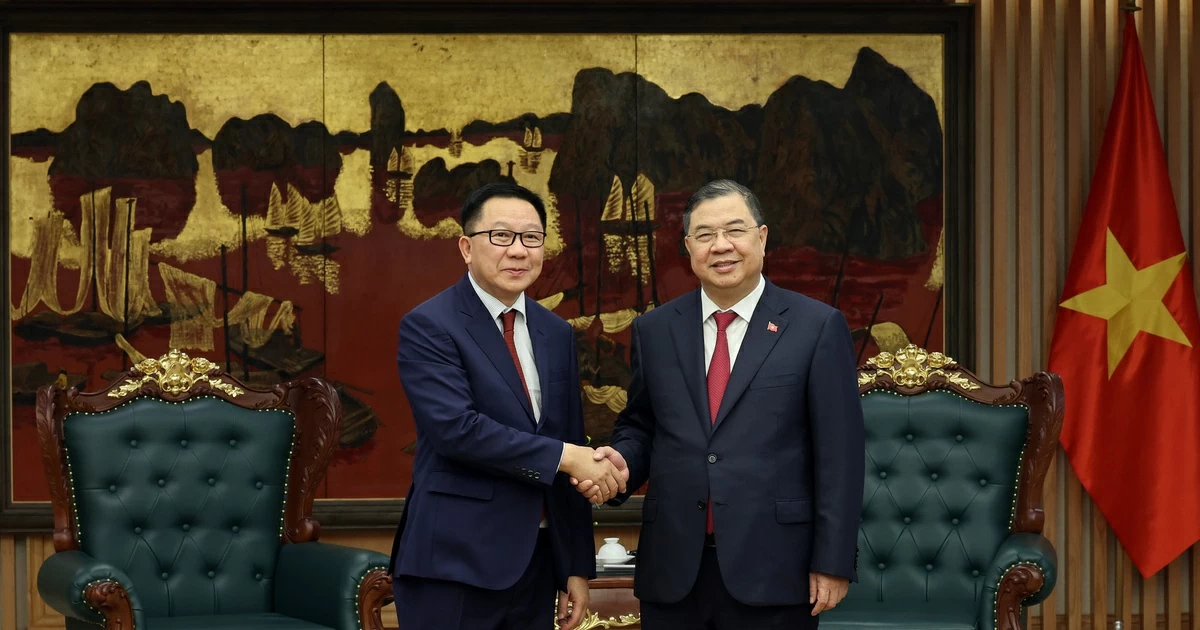 Phó Thủ tướng Thường trực Phạm Gia Túc tiếp Bộ trưởng Nông nghiệp và Môi trường Lào Linkham Douangsavanh