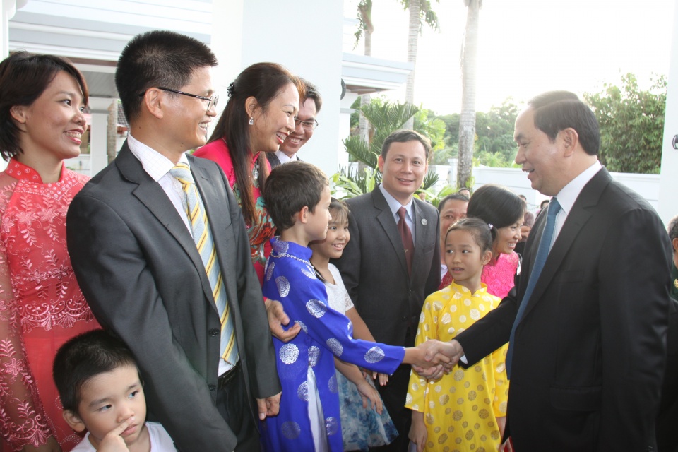 chu tich nuoc gap mat cong dong nguoi viet tai brunei