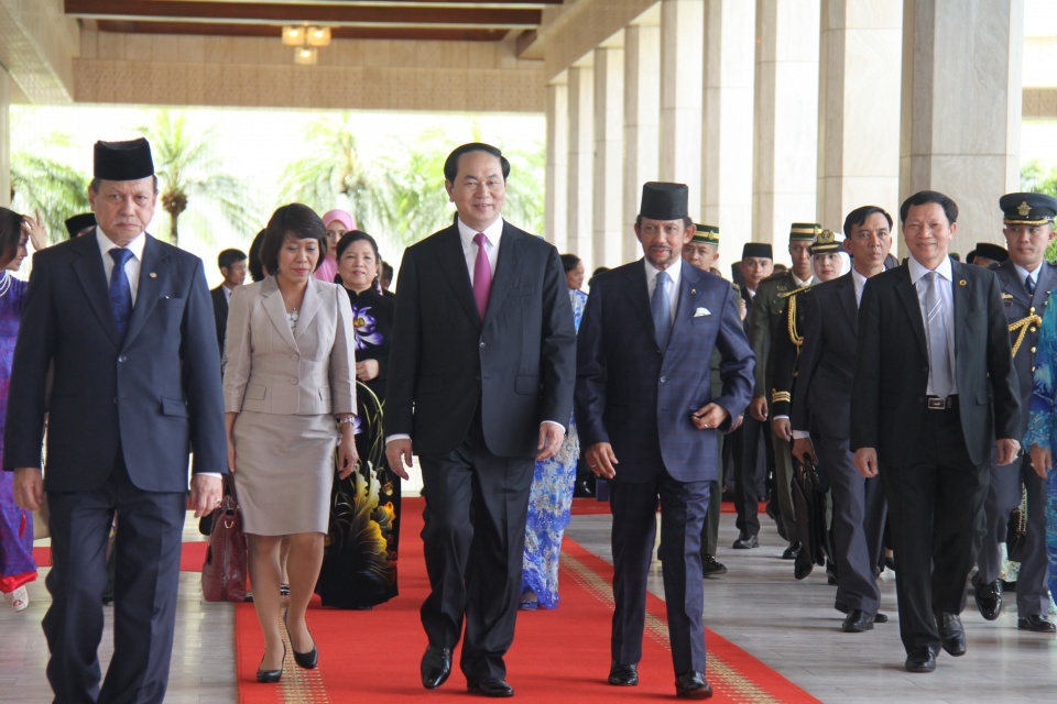 hinh anh le don chinh thuc chu tich nuoc tai brunei darussalam