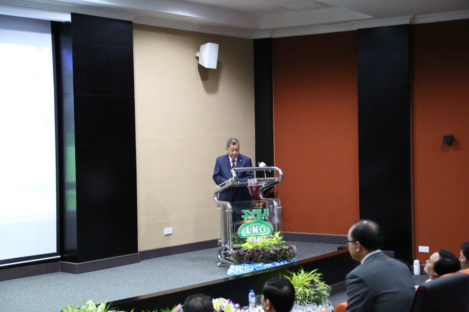 chu tich nuoc tham cong ty khi hoa long brunei lng