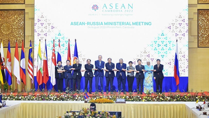 Đại sứ Nga: Hiện nay, ASEAN là tổ chức khu vực uy tín và quan trọng hơn cả Đại sứ Nga: Hiện nay, ASEAN là tổ chức khu vực uy tín và quan trọng hơn cả