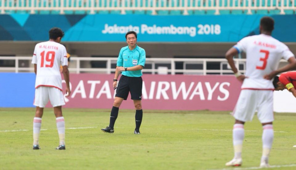 Xử ép Olympic Việt Nam, trọng tài Kim Dae Young bị yêu cầu treo còi xu ep olympic viet nam trong tai kim dae young bi yeu cau treo coi