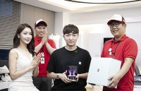 galaxy fold chinh thuc ra mat tai viet nam gia tu 50 trieu dong