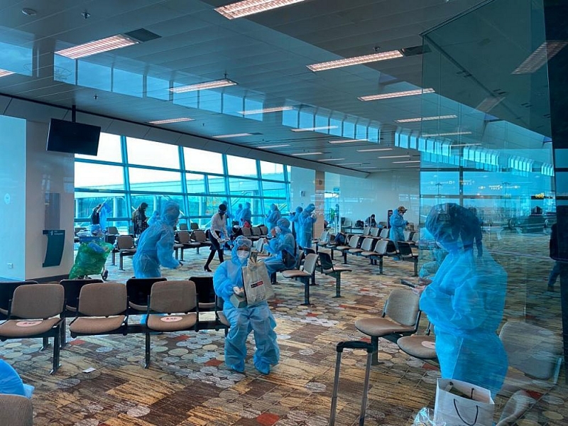 5056-hon-240-cong-dan-viet-nam-tu-singapore-ve-nuoc-an-toan