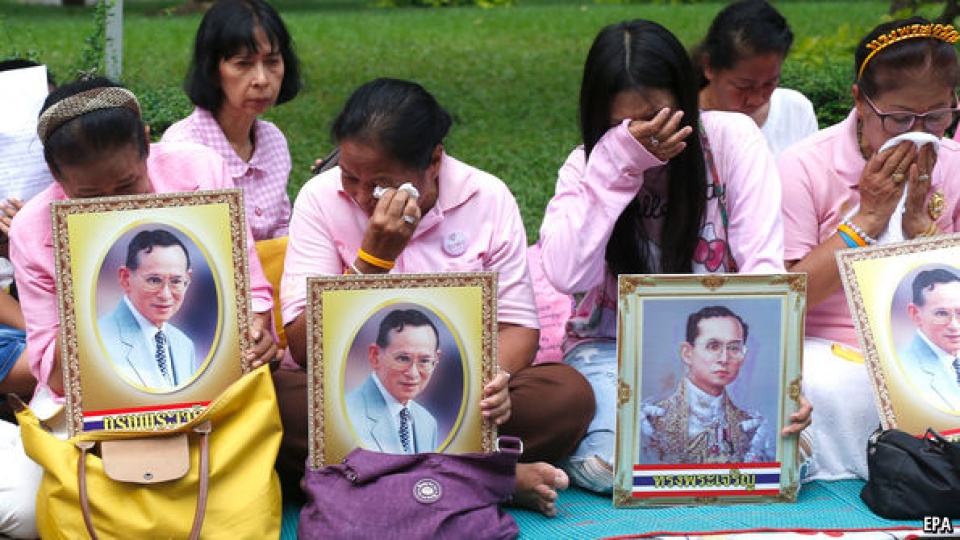 suc khoe nha vua thai lan co nhieu chuyen bien xau