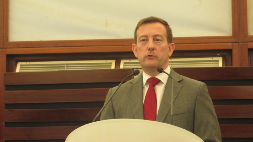 tan dai su phap quan he phap viet khong the dem so sanh