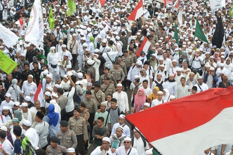 bieu tinh bao luc o indonesia giao duc that bai la nguyen nhan