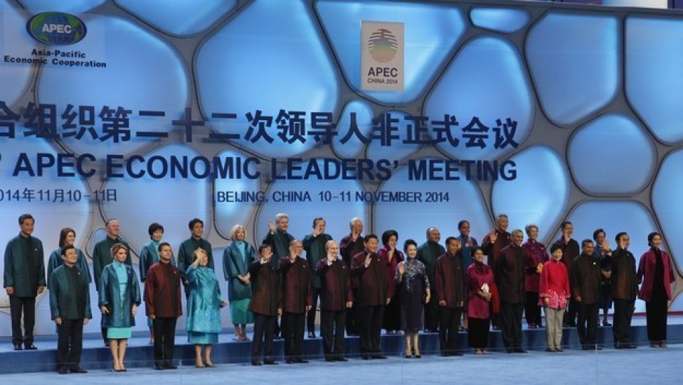 dac sac trang phuc apec qua cac nam