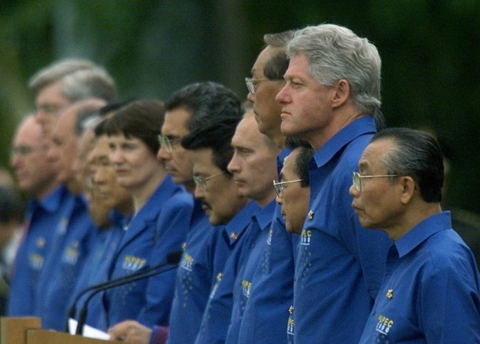 dac sac trang phuc apec qua cac nam