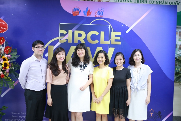 hoc vien ngoai giao 60 nam cau chuyen cua nguoi lai do