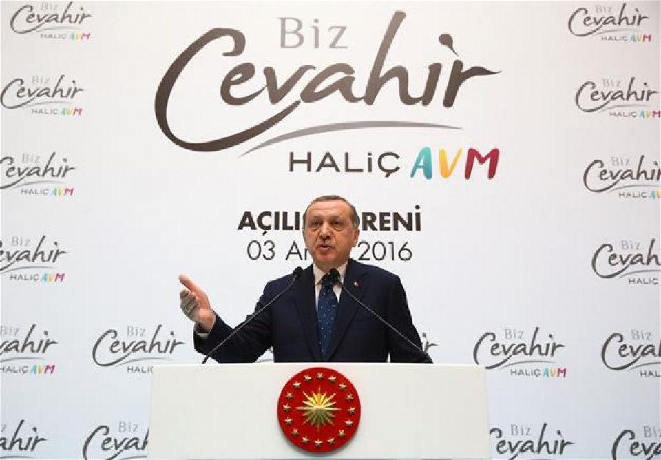 tho nhi ky de xuat nga chuyen sang thanh toan bang dong noi te