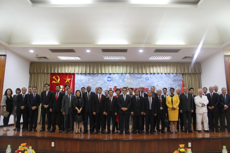 ky niem ngay quoc te doan ket voi nhan dan palestine