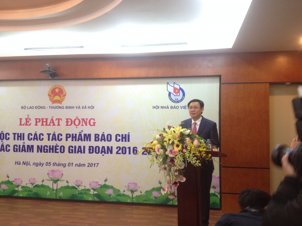 ton vinh cac tac pham bao chi ve cong tac giam ngheo