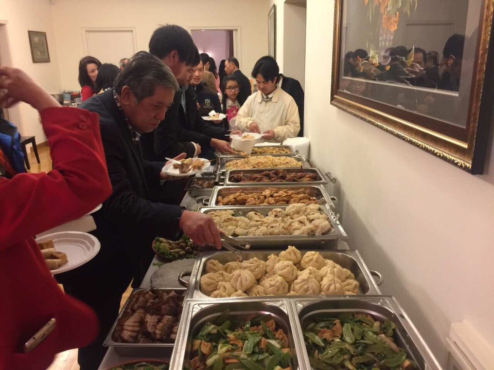 nguoi viet nam o hy lap don tet som