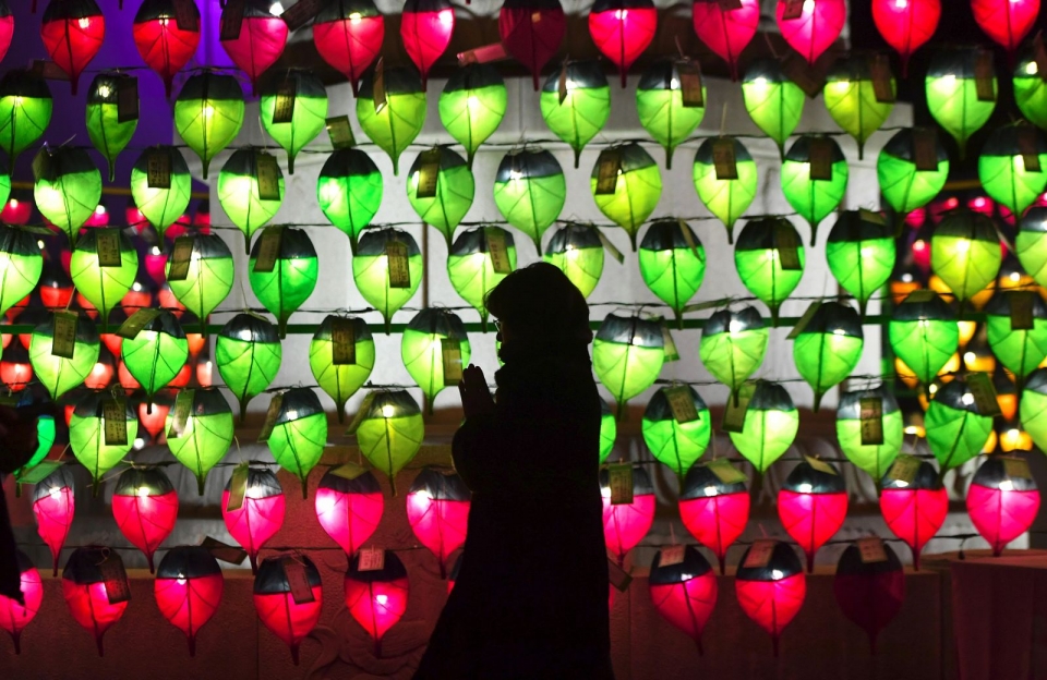 nguoi dan khap the gioi don tet ra sao