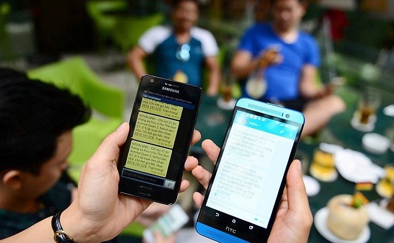 Hà Nội quyết liệt xử lý số điện thoại, tin nhắn rác, biển quảng cáo sai quy định